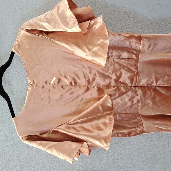 Ivy City Co Callie Peach Faux Wrap Dress - Picture 6 of 9